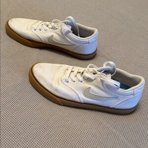 Nike White and Brown Casual Sneakers